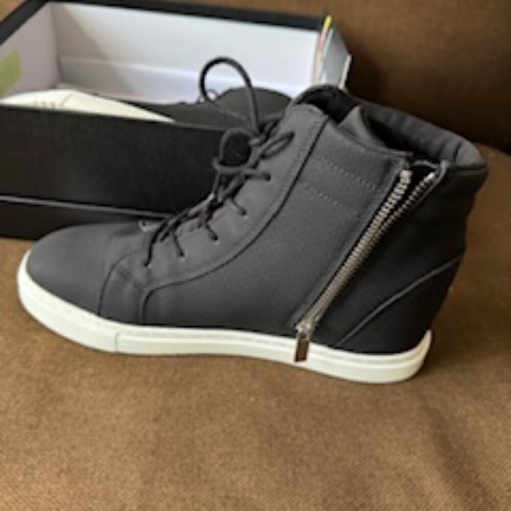Fuego Dance Hidden Wedge Sneaker - Picture 3 of 14